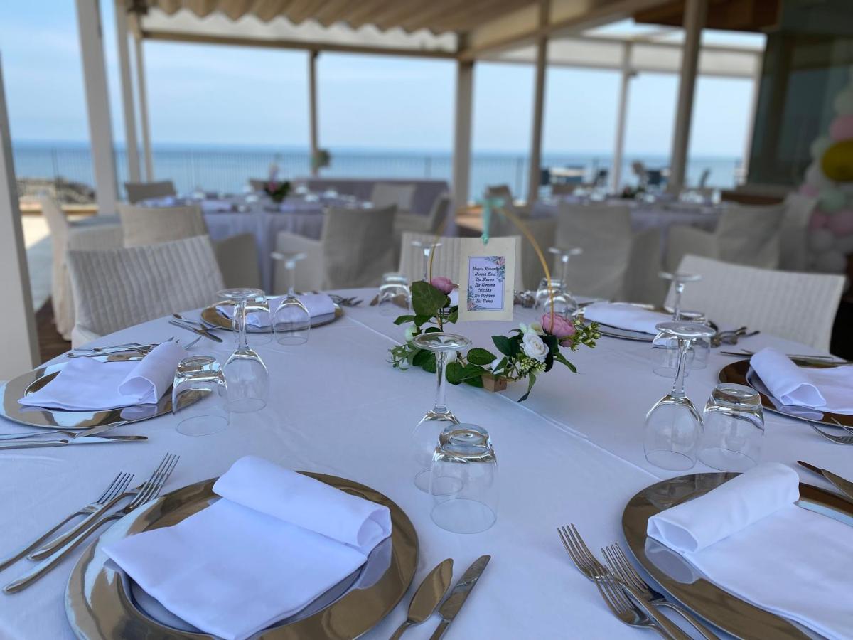 Grand Hotel Yachting Palace Рипосто Экстерьер фото